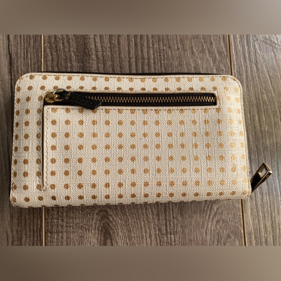 Fossil zippered wallet - white w/ gold polka dots, zippered and open pockets - Picture 3 of 9